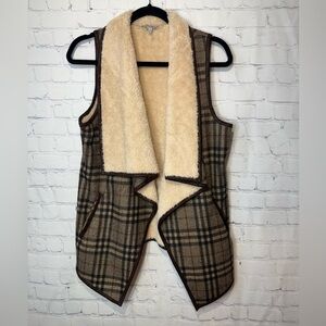 JODIFL size small sherpa lined vest in brown/tan & black plaid